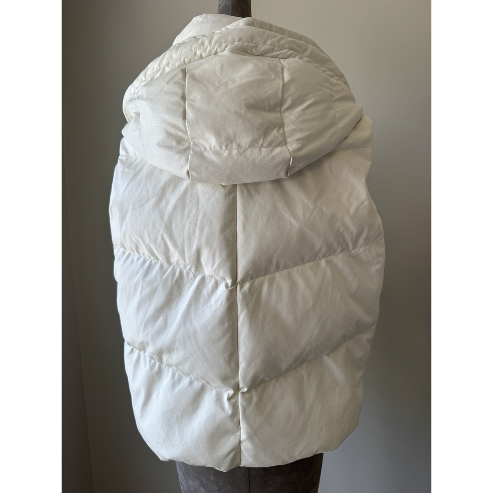 TCEC White Faux Leather Hooded Vest Chevron Quilted - Picture 4 of 14